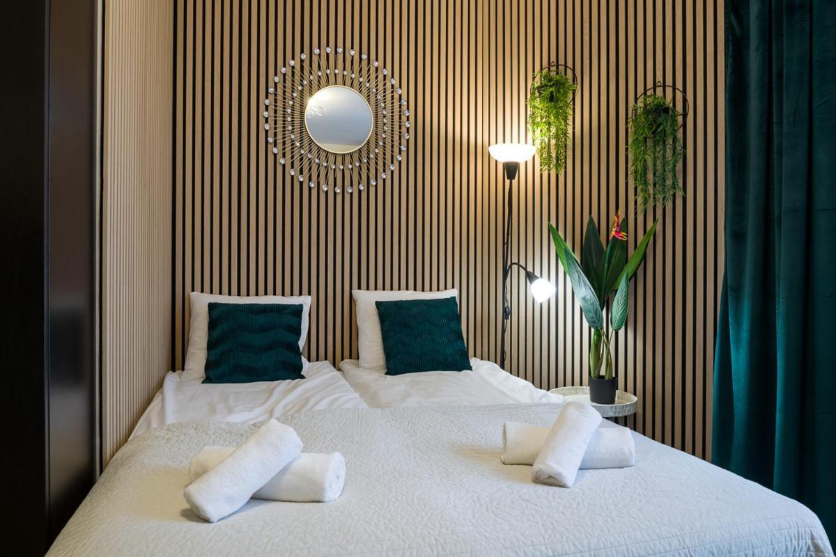 Apartament Modern In Location